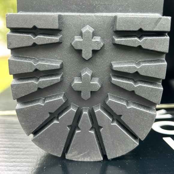 . New Torrid Disney Mickey combat boots - Picture 15 of 16